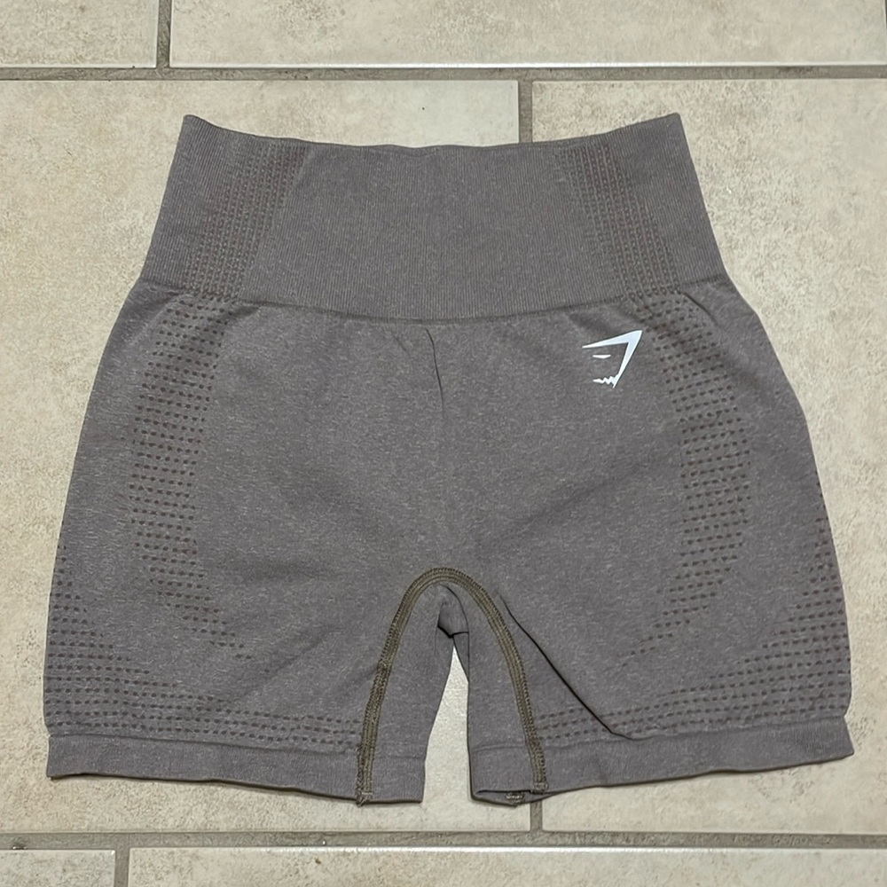 Beige gymshark shorts size small